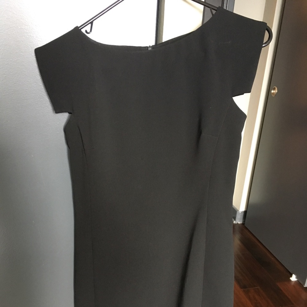MM. LaFleur black size 0 Sarah dress